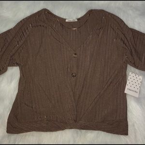 Short sleeve tan top